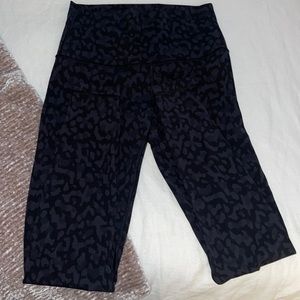 lululemon athletica Wunder Under Luxtreme 28” SZ 8
